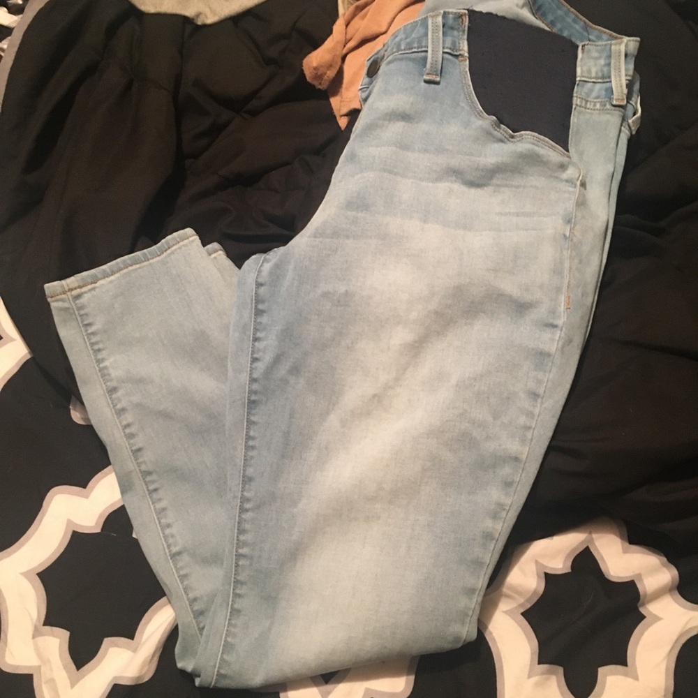 Old navy maternity jeans